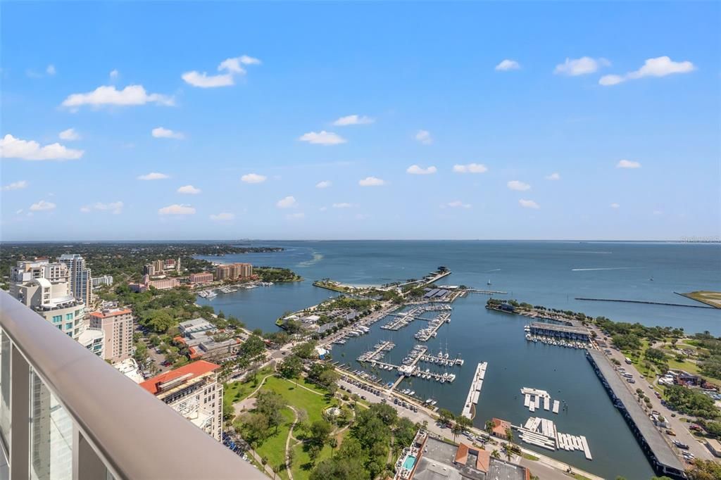 For Sale: $2,195,000 (2 beds, 2 baths, 1522 Square Feet)