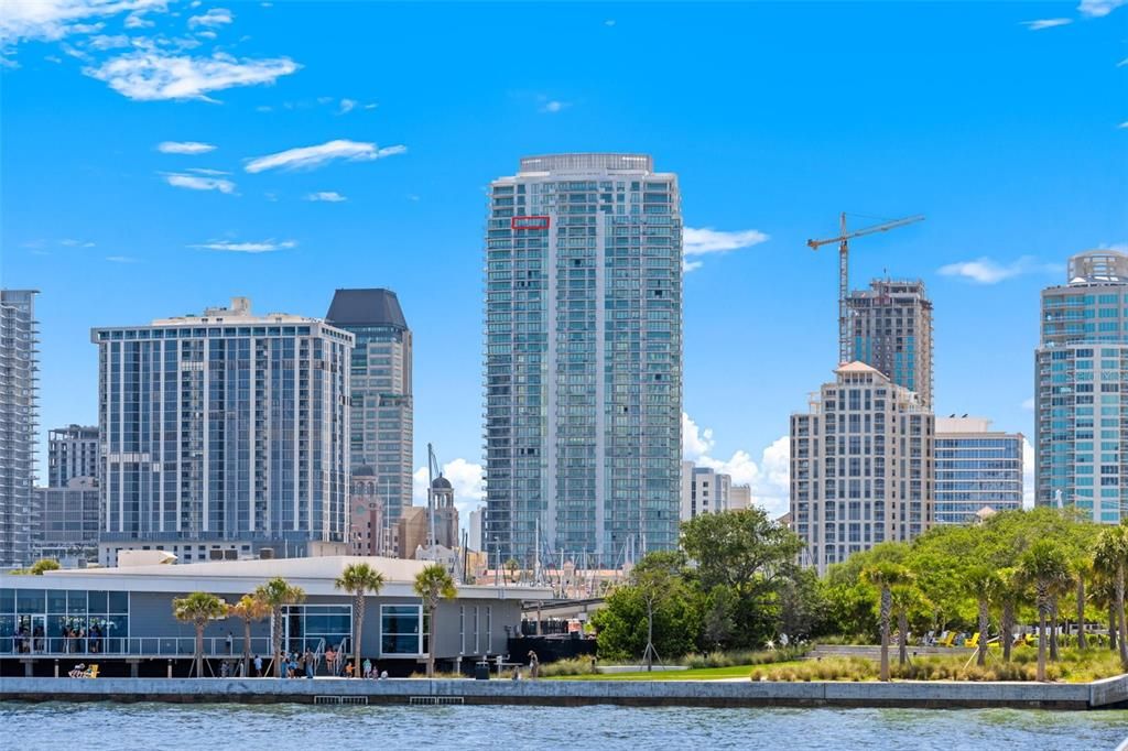 For Sale: $2,195,000 (2 beds, 2 baths, 1522 Square Feet)