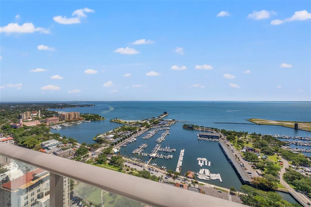 For Sale: $2,195,000 (2 beds, 2 baths, 1522 Square Feet)