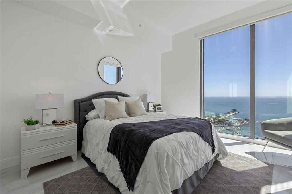 For Sale: $2,195,000 (2 beds, 2 baths, 1522 Square Feet)