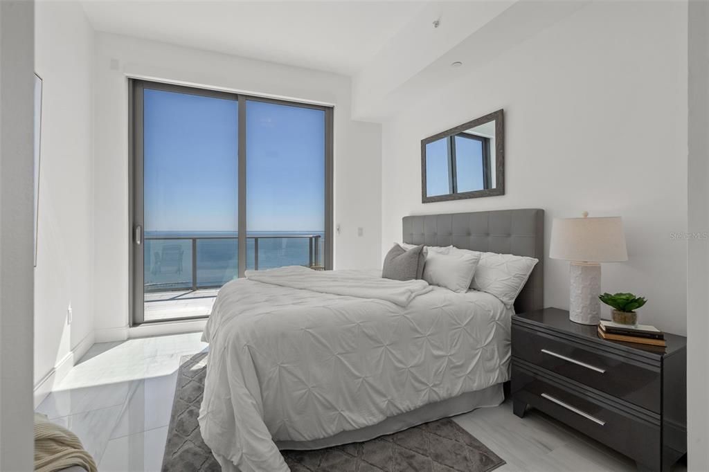 For Sale: $2,195,000 (2 beds, 2 baths, 1522 Square Feet)