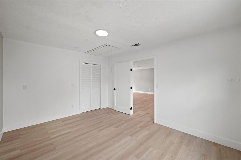 待售: $380,000 (4 贝兹, 2 浴室, 1548 平方英尺)