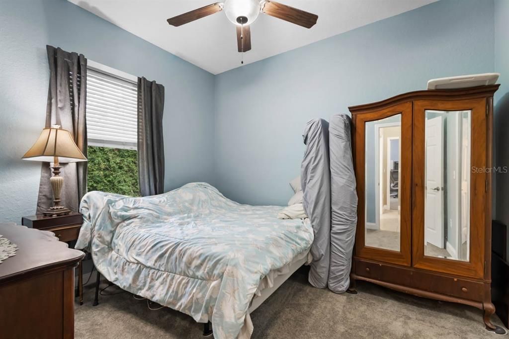 待售: $550,000 (4 贝兹, 2 浴室, 2110 平方英尺)