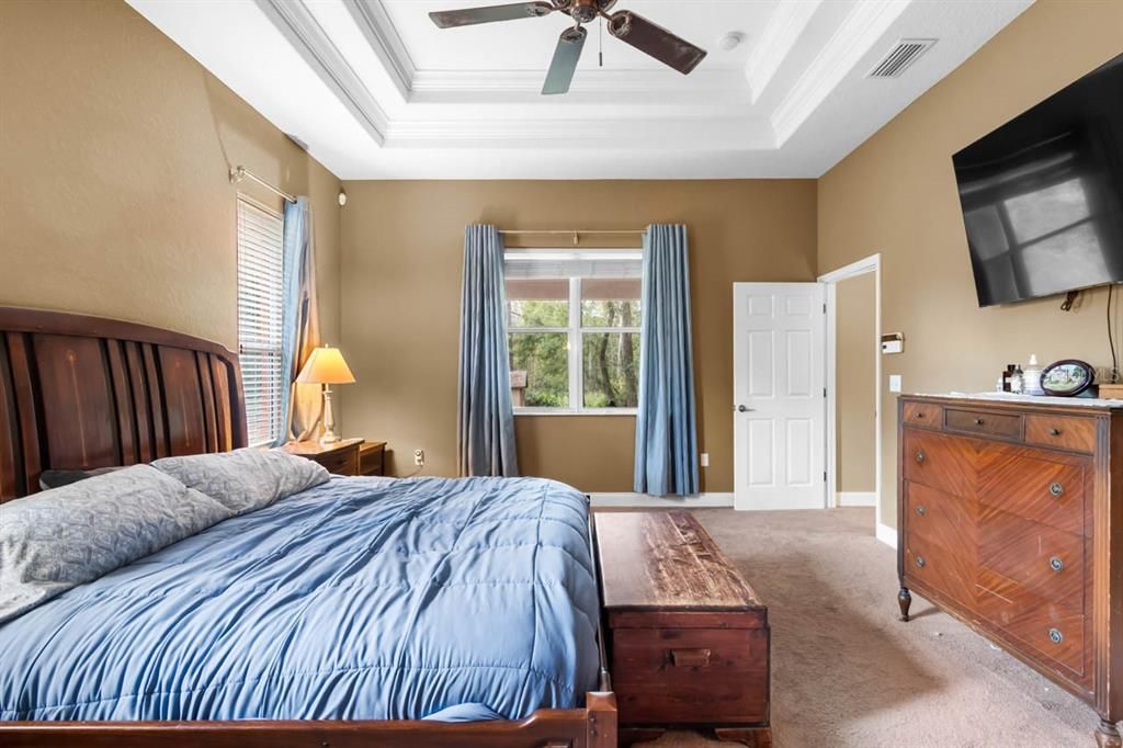 待售: $550,000 (4 贝兹, 2 浴室, 2110 平方英尺)