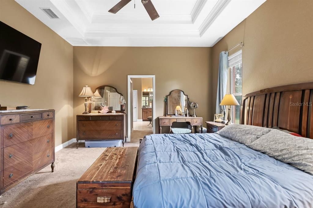 待售: $550,000 (4 贝兹, 2 浴室, 2110 平方英尺)