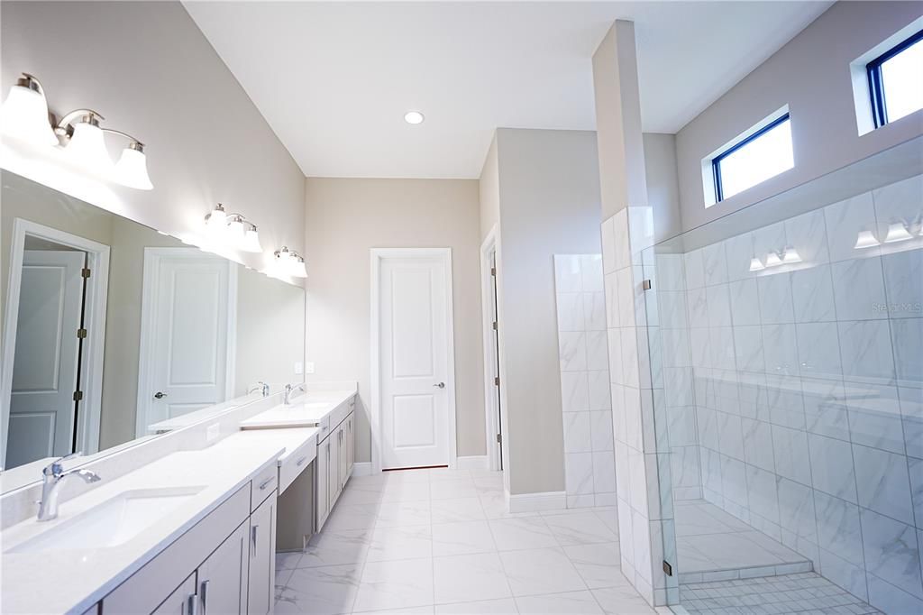 В аренду: $5,000 (3 спален, 3 ванн, 3019 Квадратных фут)