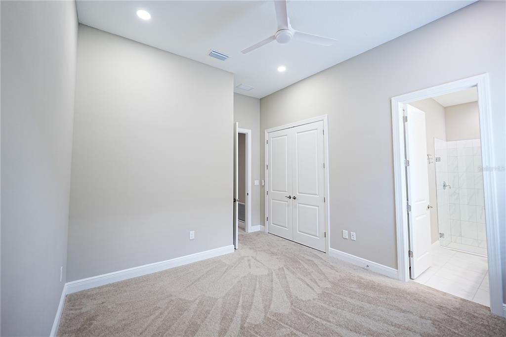 В аренду: $5,000 (3 спален, 3 ванн, 3019 Квадратных фут)