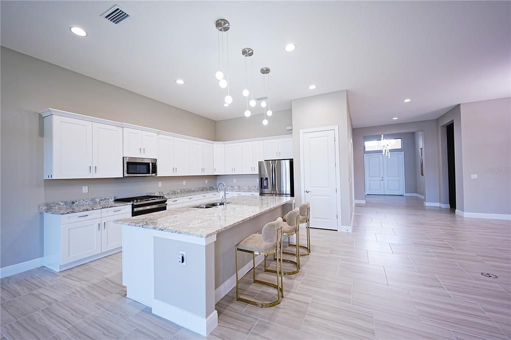 В аренду: $5,000 (3 спален, 3 ванн, 3019 Квадратных фут)