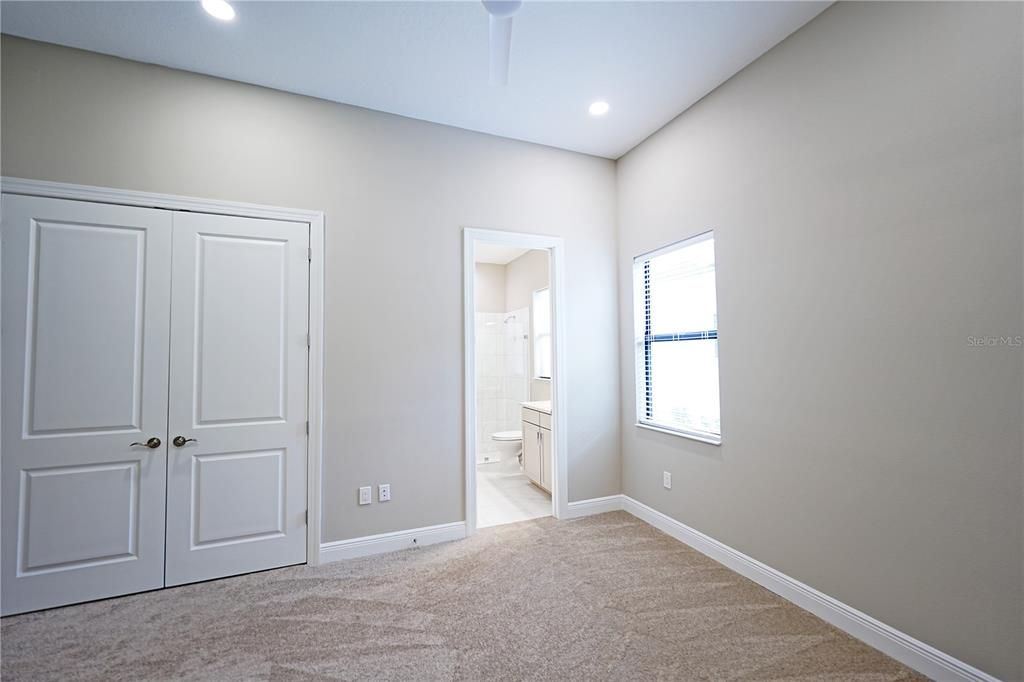 В аренду: $5,000 (3 спален, 3 ванн, 3019 Квадратных фут)