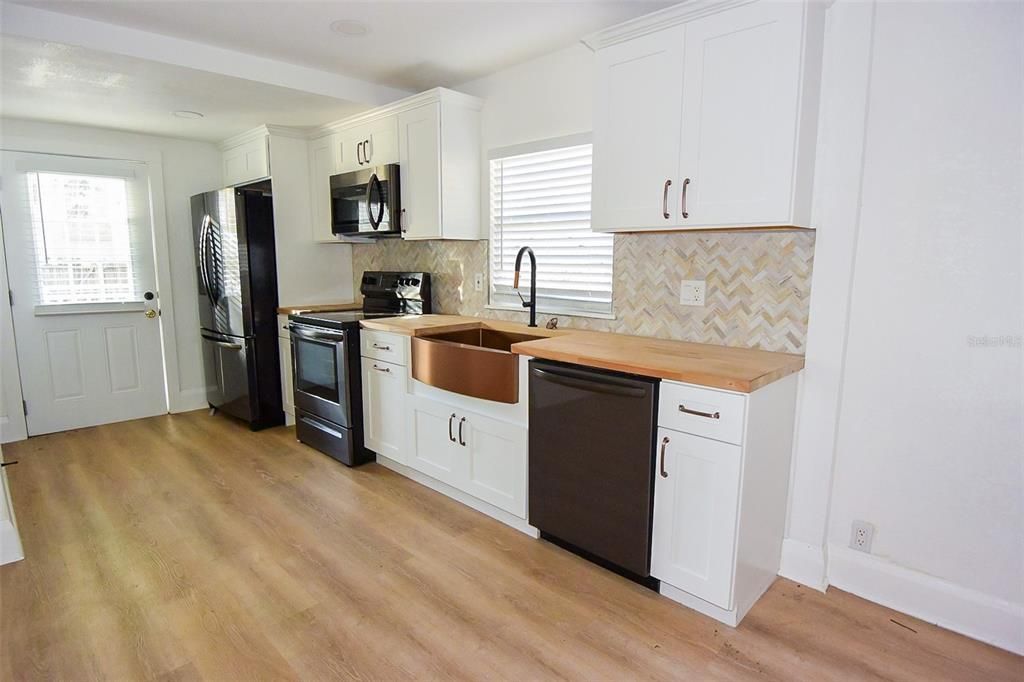 En Venta: $364,750 (3 camas, 2 baños, 1260 Pies cuadrados)