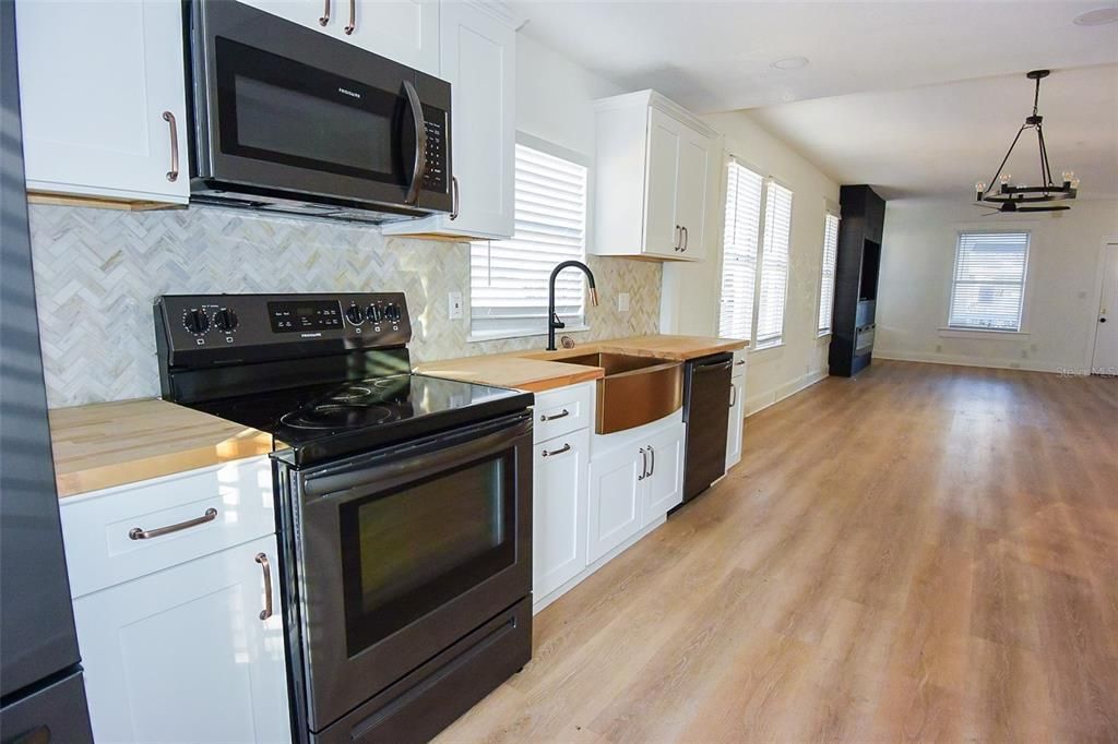 En Venta: $364,750 (3 camas, 2 baños, 1260 Pies cuadrados)