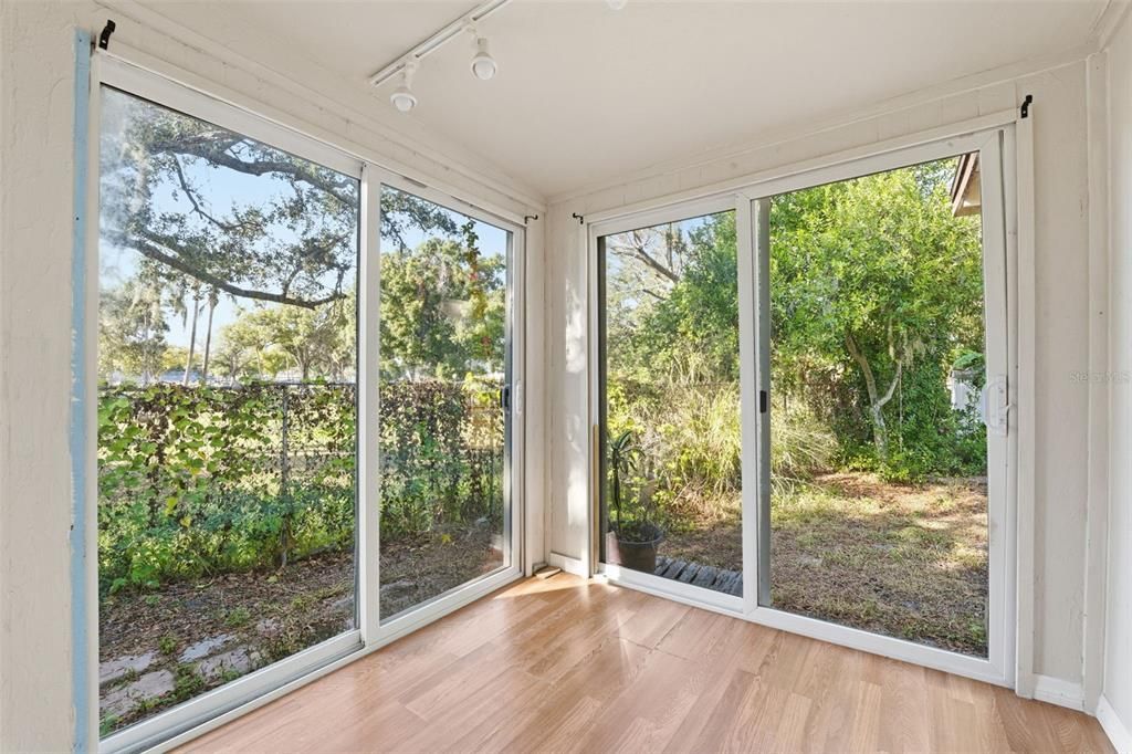 En Venta: $259,900 (3 camas, 1 baños, 1117 Pies cuadrados)