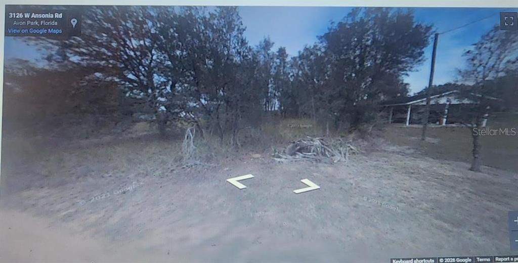 На продажу: $19,000 (0.19 acres)