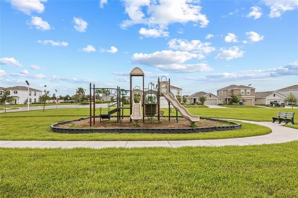 For Rent: $3,100 (4 beds, 2 baths, 2045 Square Feet)