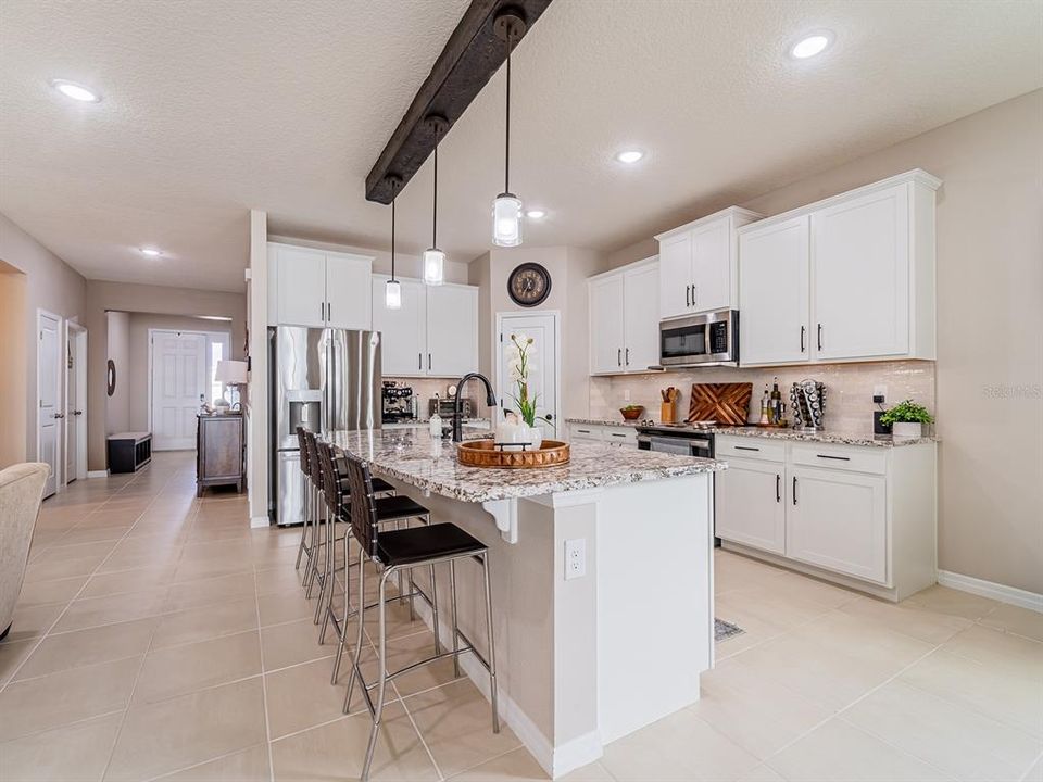 For Rent: $3,100 (4 beds, 2 baths, 2045 Square Feet)