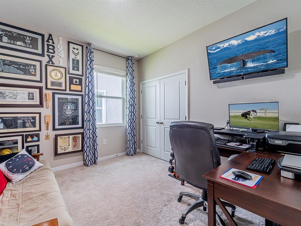 For Rent: $3,100 (4 beds, 2 baths, 2045 Square Feet)