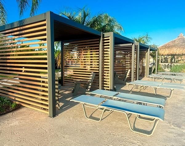 For Rent: $3,100 (4 beds, 2 baths, 2045 Square Feet)