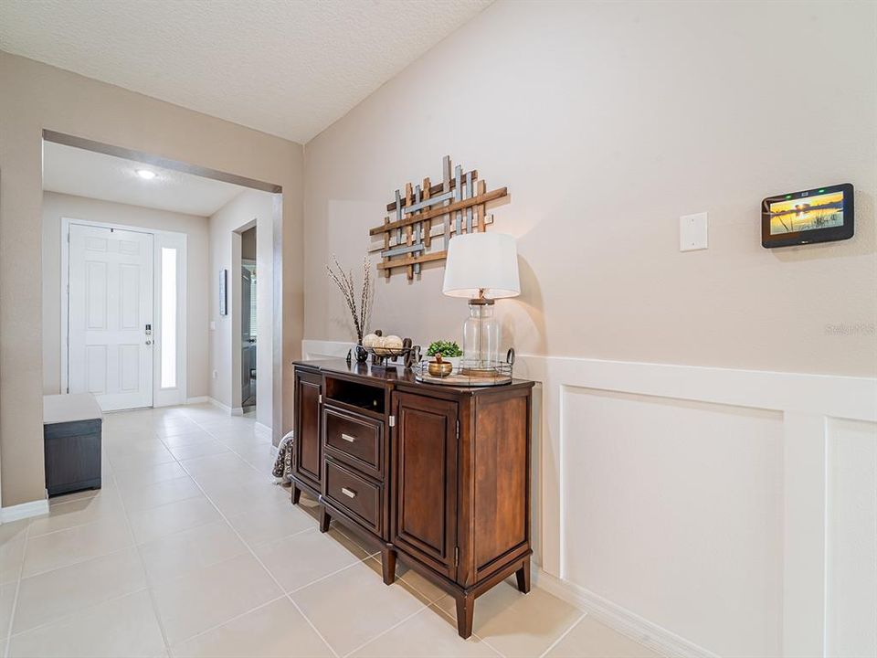 For Rent: $3,100 (4 beds, 2 baths, 2045 Square Feet)