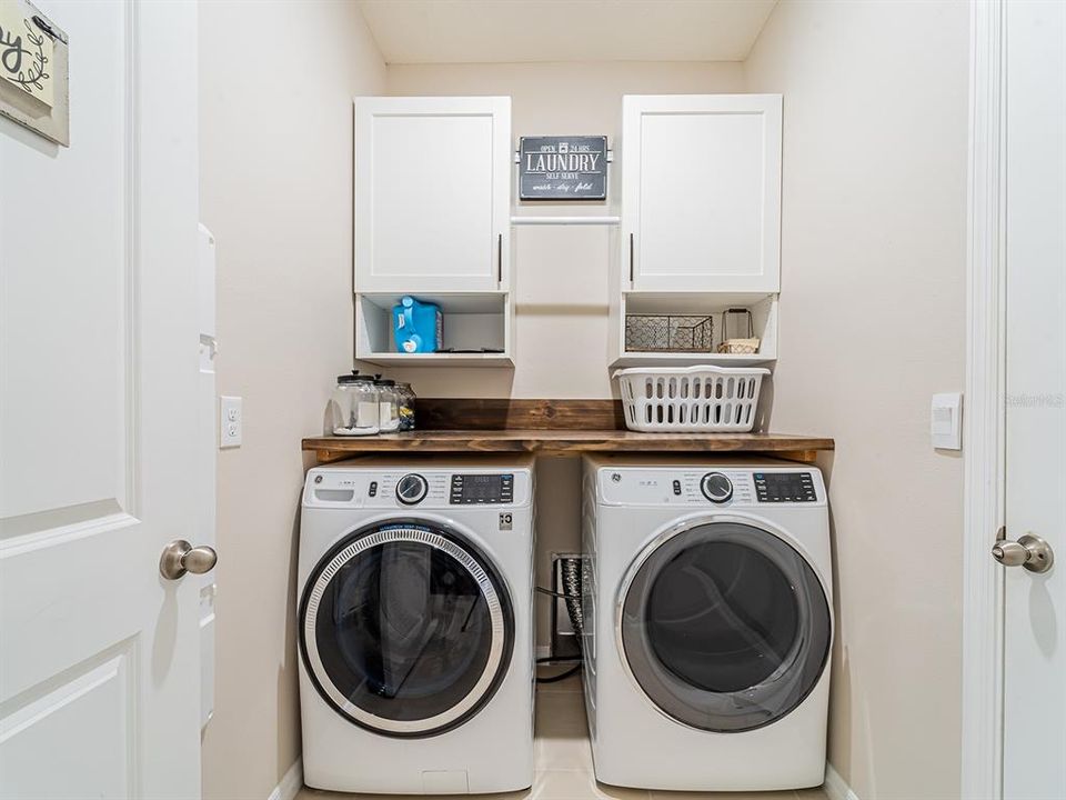 For Rent: $3,100 (4 beds, 2 baths, 2045 Square Feet)