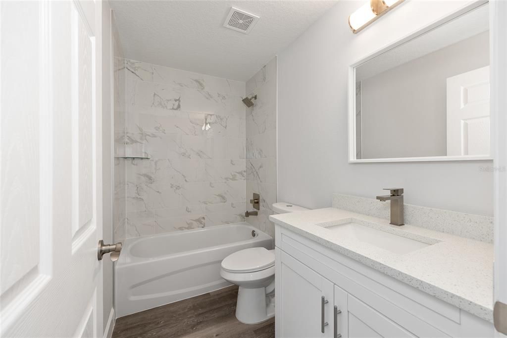 For Sale: $228,500 (3 beds, 2 baths, 1267 Square Feet)