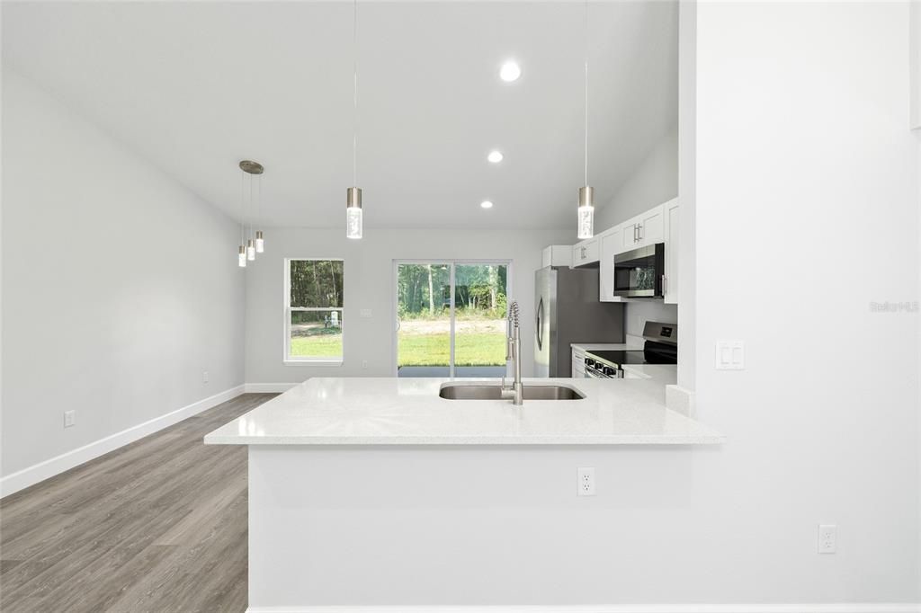 For Sale: $228,500 (3 beds, 2 baths, 1267 Square Feet)