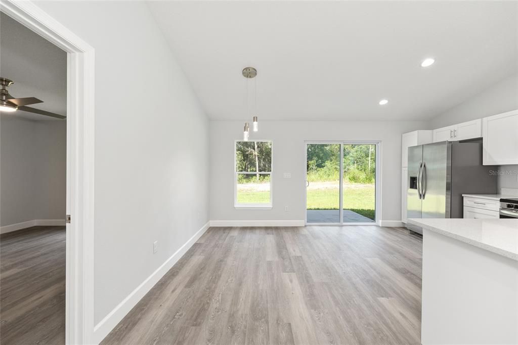 For Sale: $228,500 (3 beds, 2 baths, 1267 Square Feet)