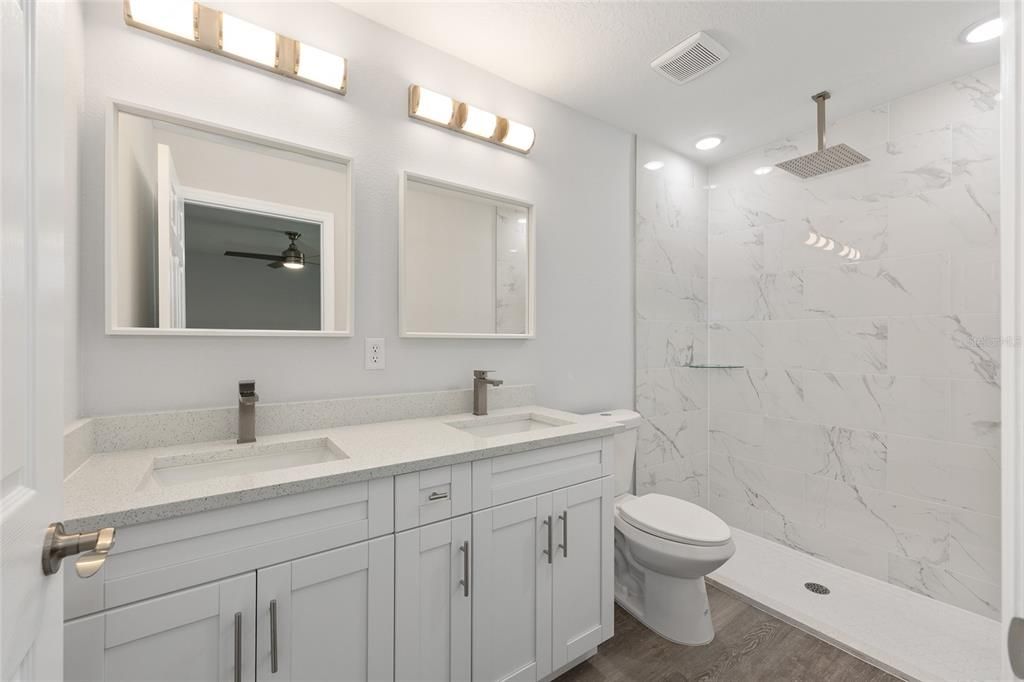 For Sale: $228,500 (3 beds, 2 baths, 1267 Square Feet)