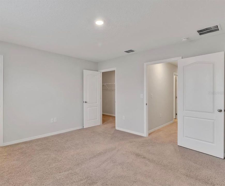 En Venta: $299,000 (3 camas, 2 baños, 1762 Pies cuadrados)