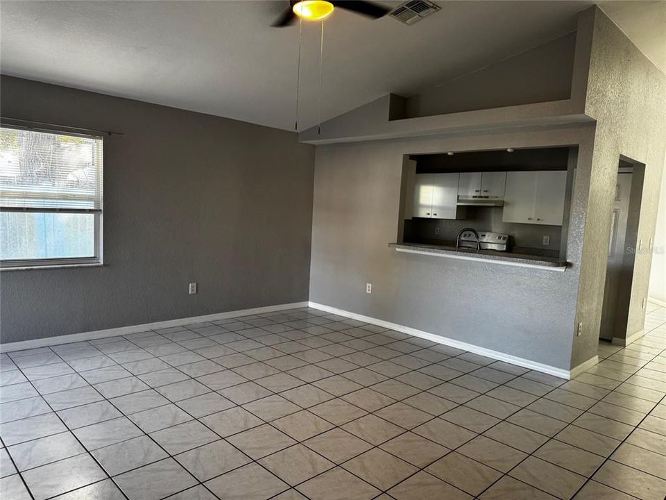 For Rent: $2,400 (3 beds, 2 baths, 1354 Square Feet)