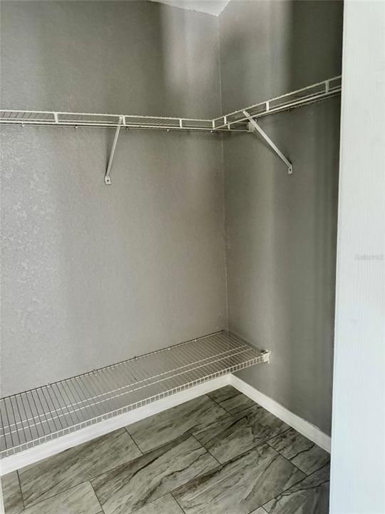 For Rent: $2,400 (3 beds, 2 baths, 1354 Square Feet)