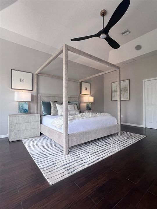 En Venta: $1,275,000 (3 camas, 2 baños, 2708 Pies cuadrados)