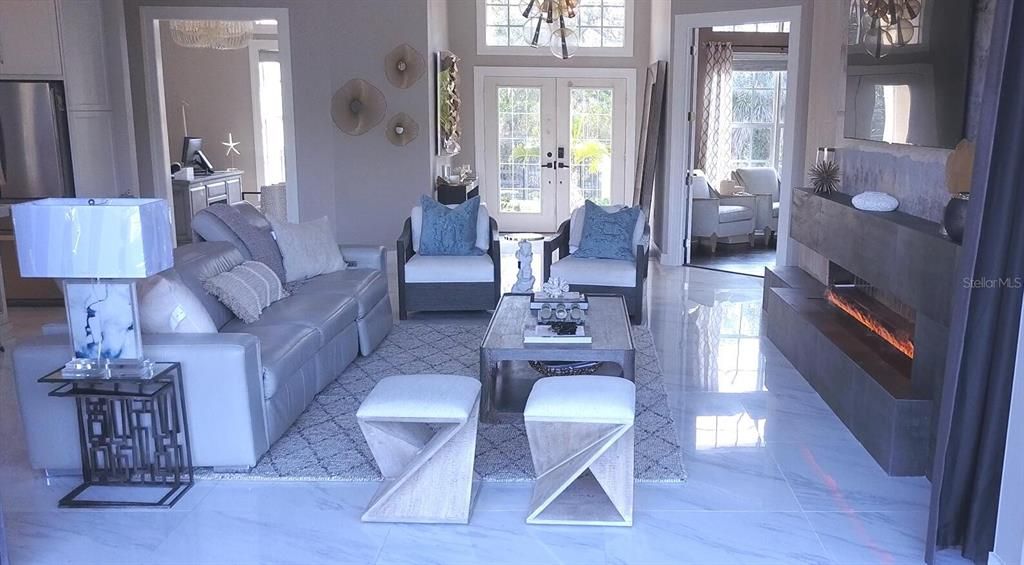 En Venta: $1,275,000 (3 camas, 2 baños, 2708 Pies cuadrados)