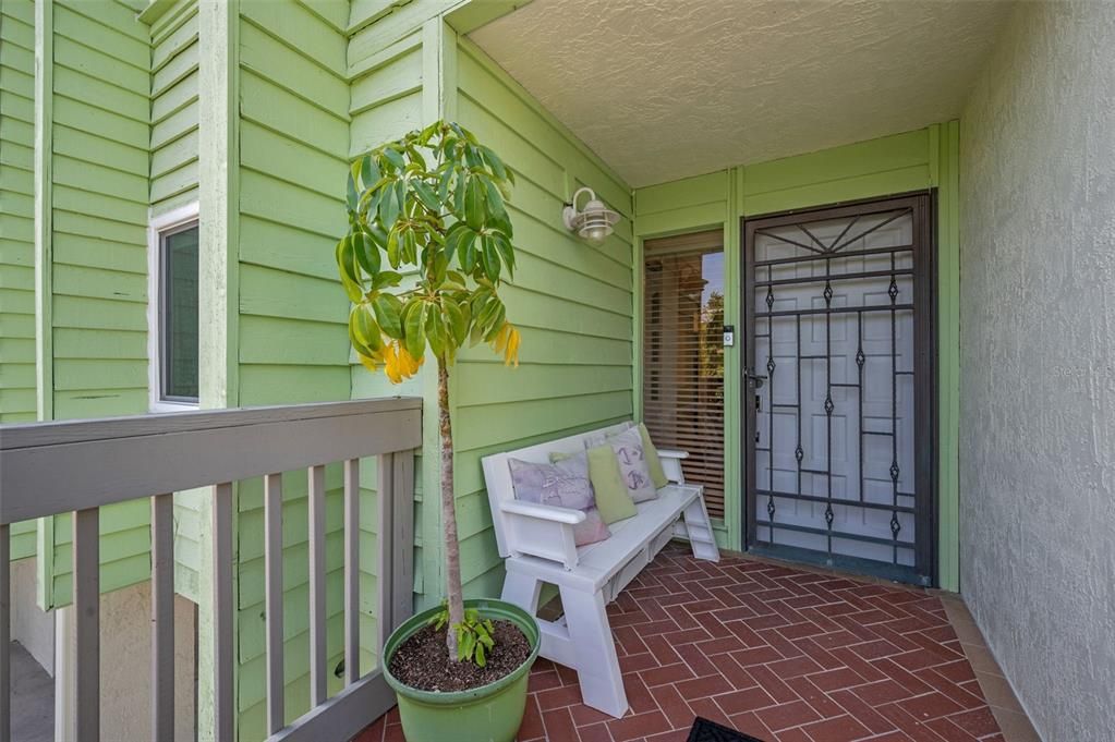 En Venta: $425,000 (3 camas, 2 baños, 1390 Pies cuadrados)