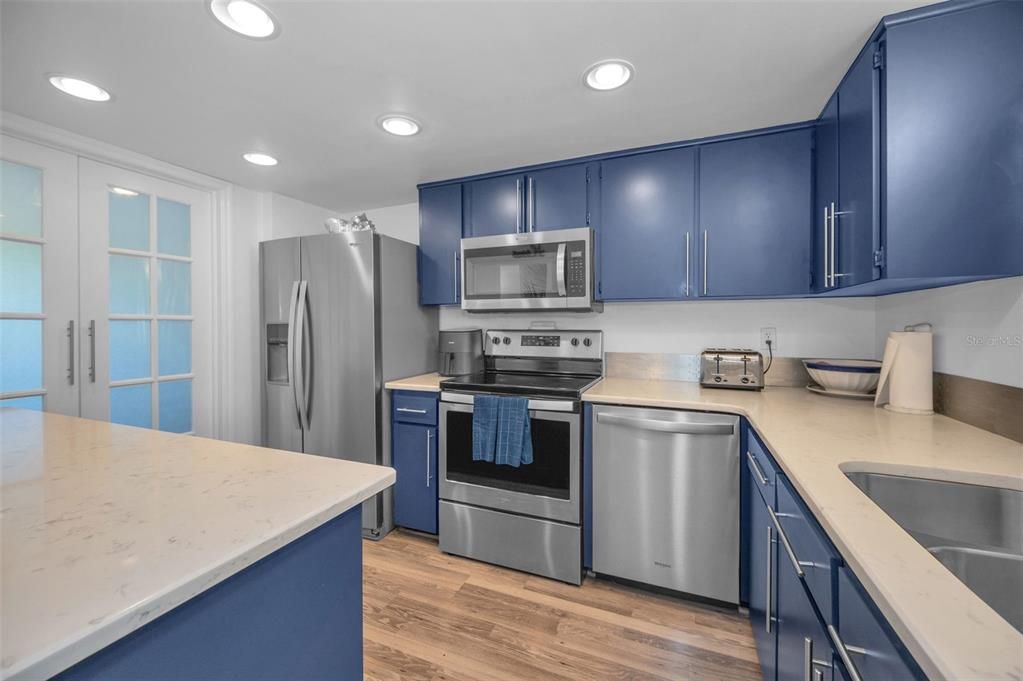 En Venta: $425,000 (3 camas, 2 baños, 1390 Pies cuadrados)