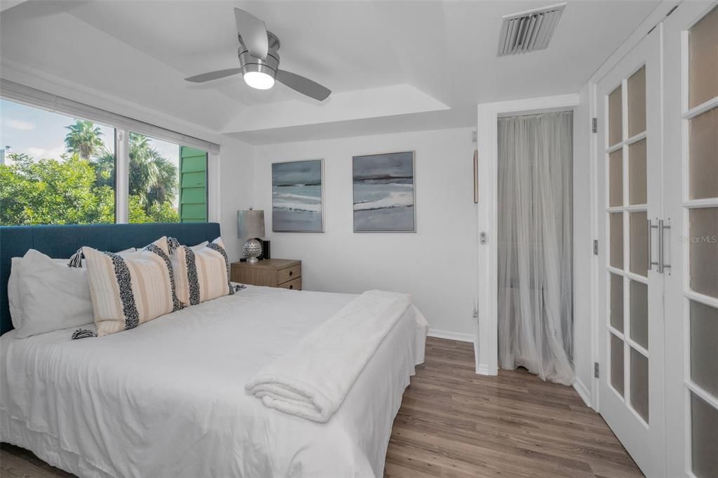 En Venta: $425,000 (3 camas, 2 baños, 1390 Pies cuadrados)