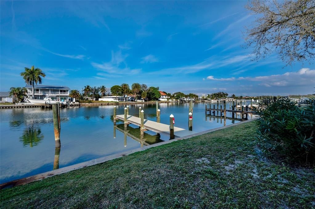 En Venta: $425,000 (3 camas, 2 baños, 1390 Pies cuadrados)