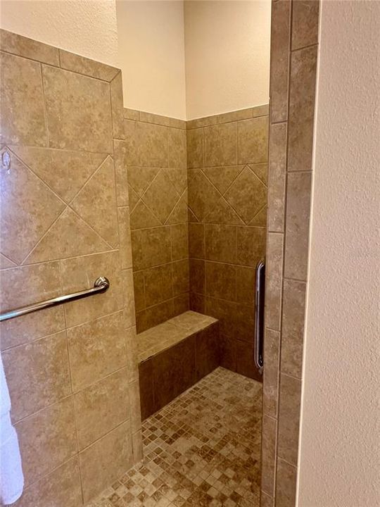 Activo con contrato: $650,000 (3 camas, 2 baños, 2013 Pies cuadrados)