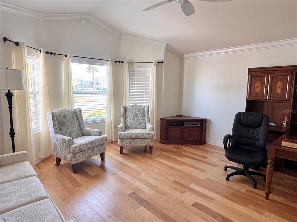 Activo con contrato: $650,000 (3 camas, 2 baños, 2013 Pies cuadrados)
