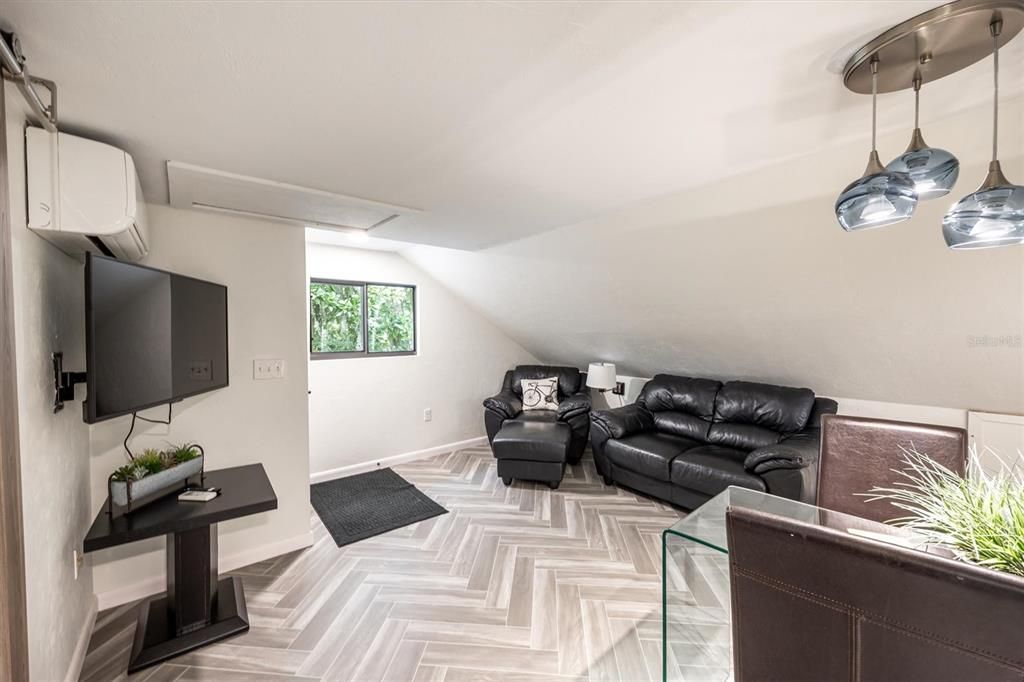En Venta: $1,589,000 (3 camas, 2 baños, 3608 Pies cuadrados)