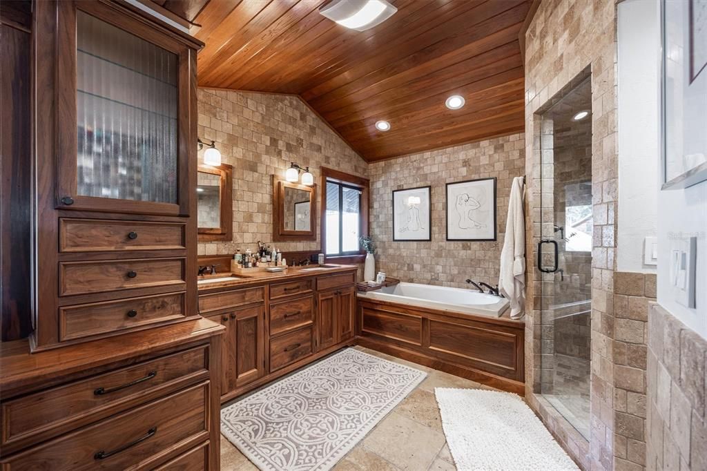 En Venta: $1,589,000 (3 camas, 2 baños, 3608 Pies cuadrados)