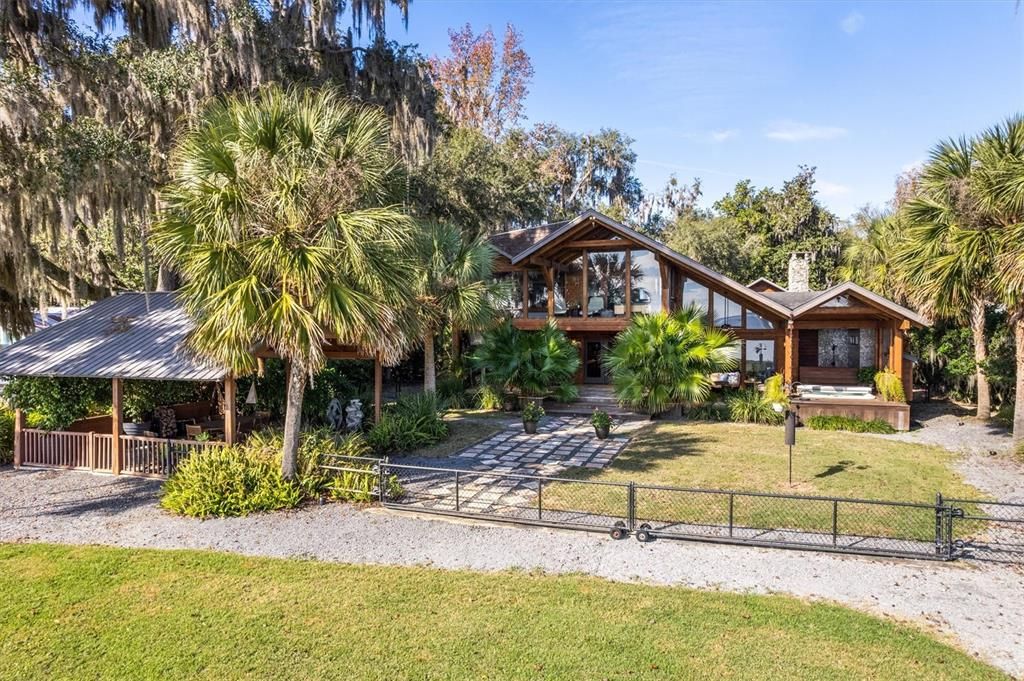 En Venta: $1,589,000 (3 camas, 2 baños, 3608 Pies cuadrados)