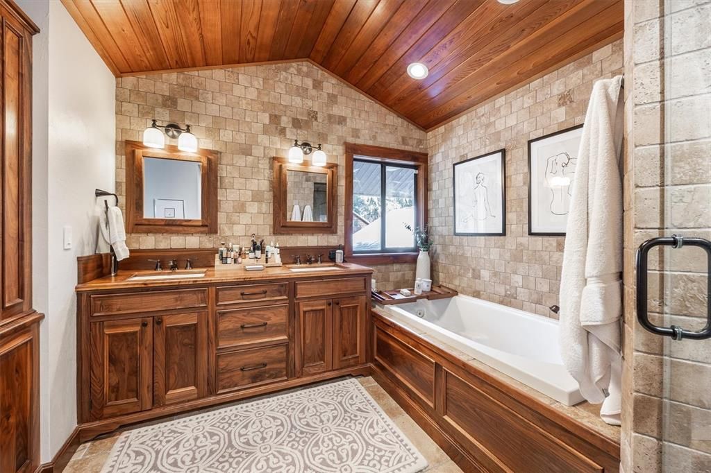 En Venta: $1,589,000 (3 camas, 2 baños, 3608 Pies cuadrados)