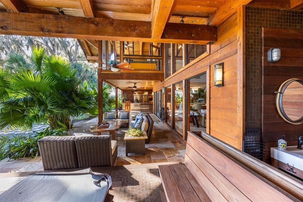En Venta: $1,589,000 (3 camas, 2 baños, 3608 Pies cuadrados)