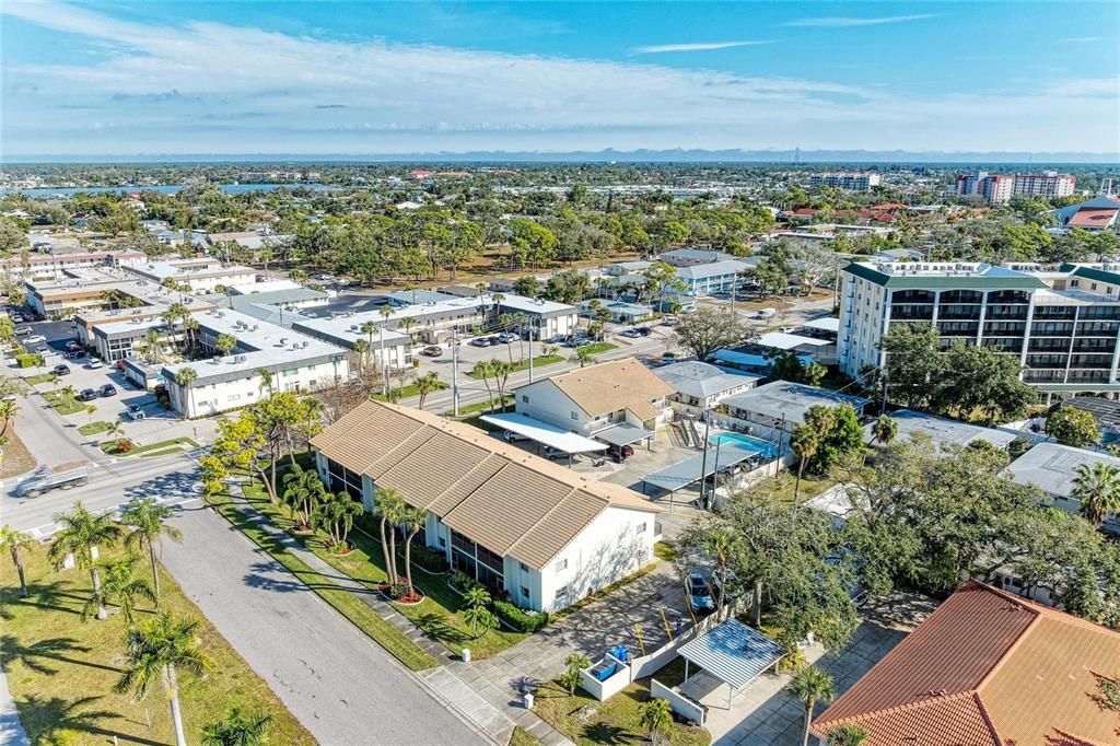 For Sale: $375,000 (2 beds, 2 baths, 1163 Square Feet)