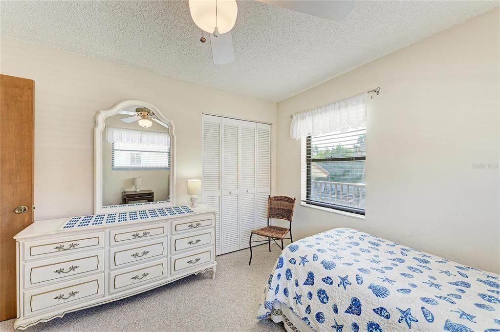 For Sale: $375,000 (2 beds, 2 baths, 1163 Square Feet)