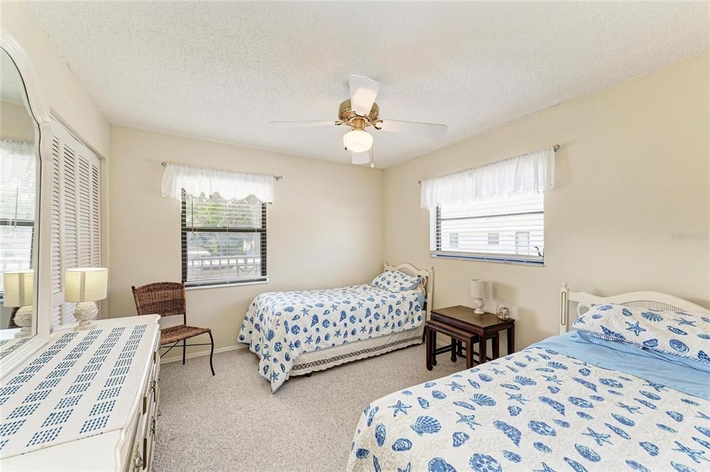 For Sale: $375,000 (2 beds, 2 baths, 1163 Square Feet)