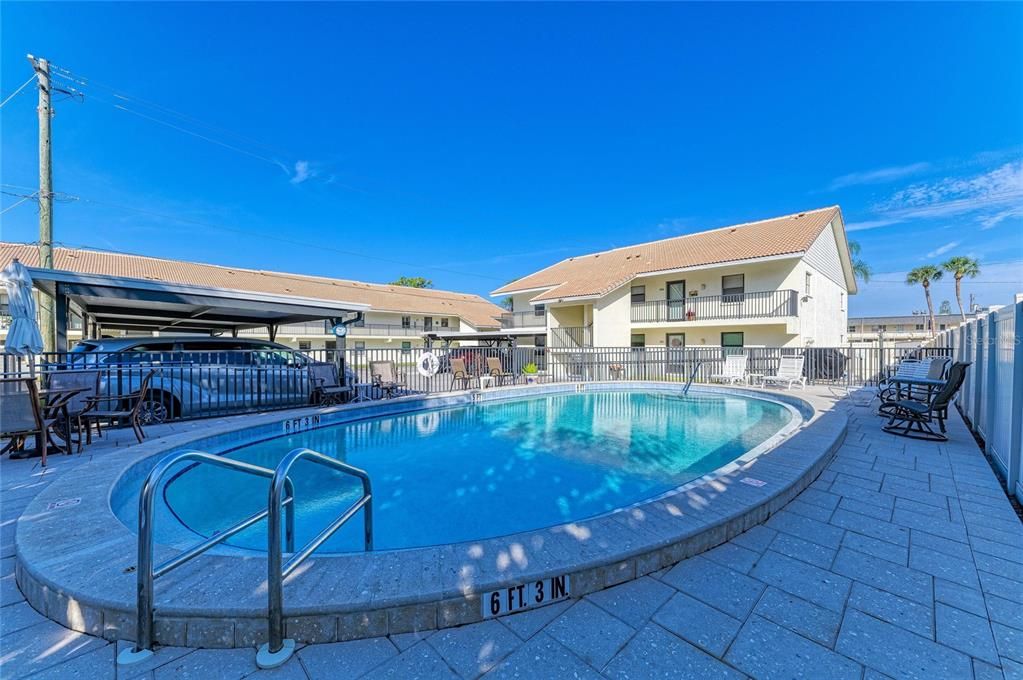 For Sale: $375,000 (2 beds, 2 baths, 1163 Square Feet)