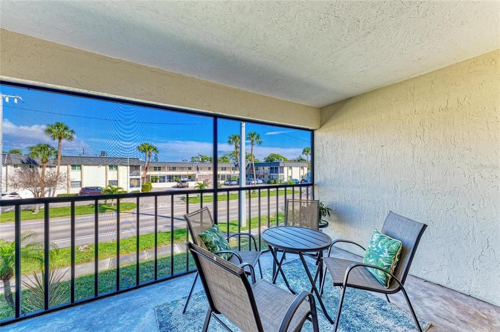 For Sale: $375,000 (2 beds, 2 baths, 1163 Square Feet)