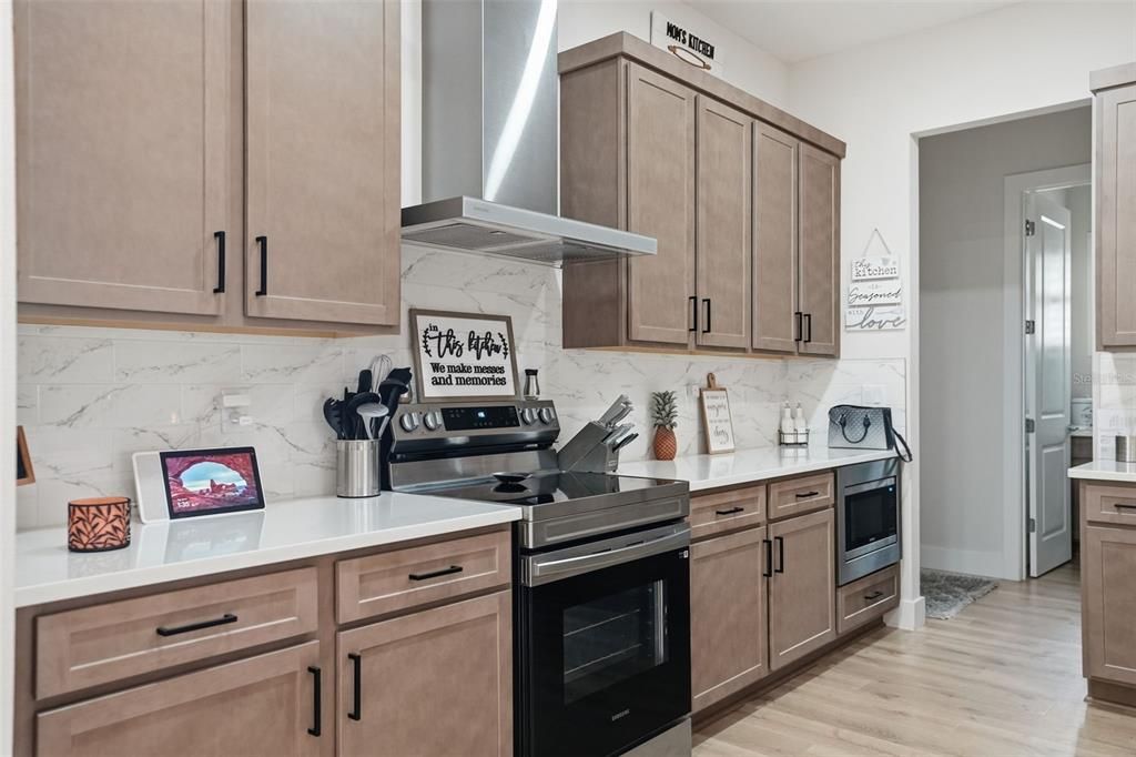 На продажу: $459,000 (3 спален, 2 ванн, 2064 Квадратных фут)