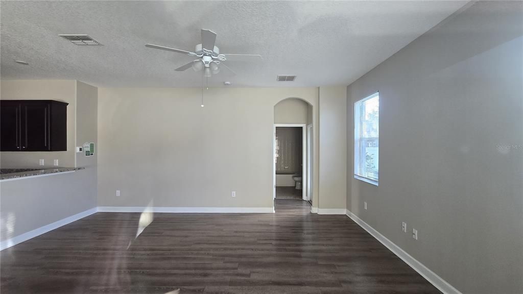 На продажу: $439,000 (5 спален, 3 ванн, 2988 Квадратных фут)